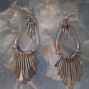 Elegant Silvertone Paddle Fringe Dangle Earrings